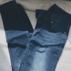dark wash mid rise jeggings